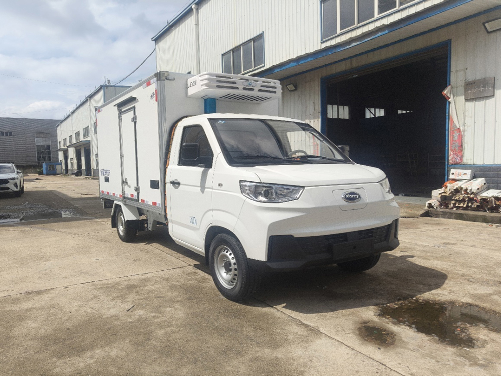 奇瑞開(kāi)瑞X5純電動(dòng)冷藏車50.38度電EV